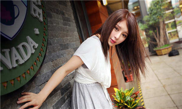 榕城想找一个女性生孩子给报酬-｛找个女人生孩子多少钱｝